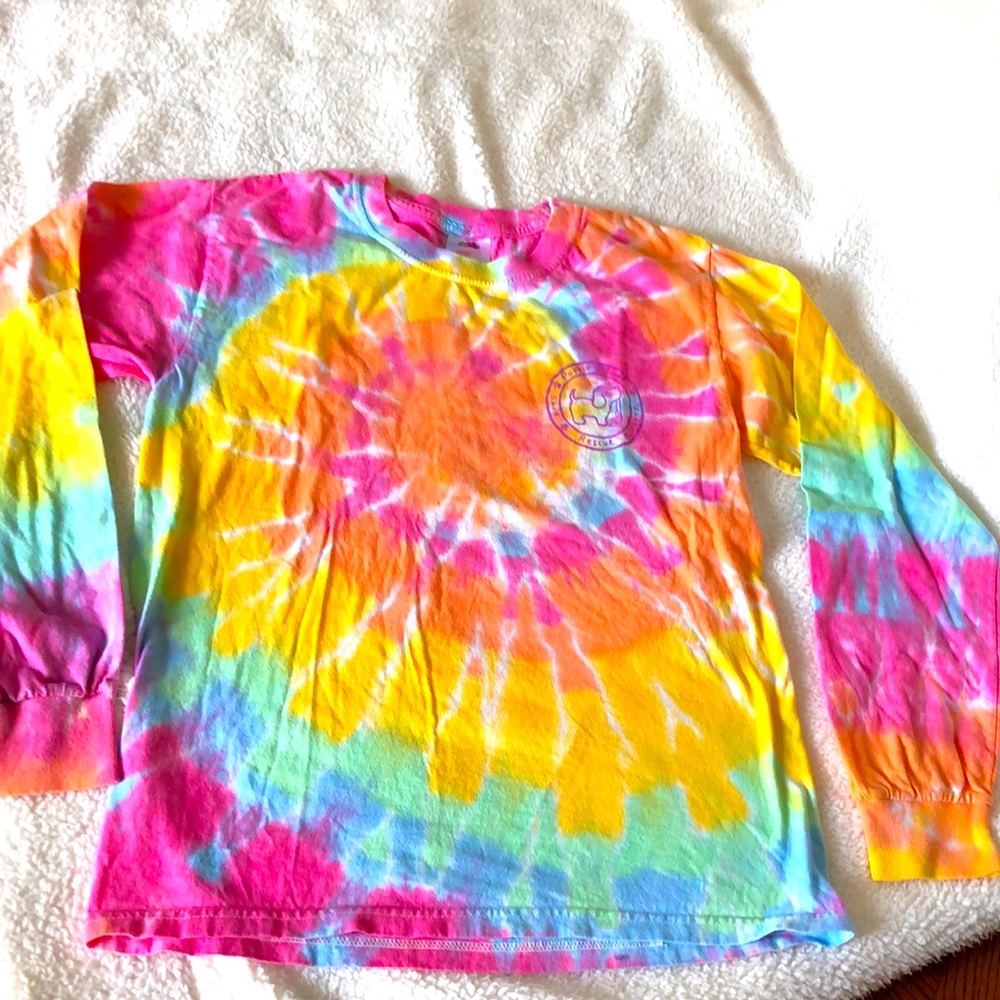 Colorful long sleeve shirt size large